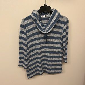 Lightweight cowl neck, 3/4 sleeve